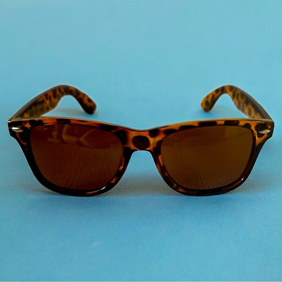 Sunglasses - Picture 1 of 2